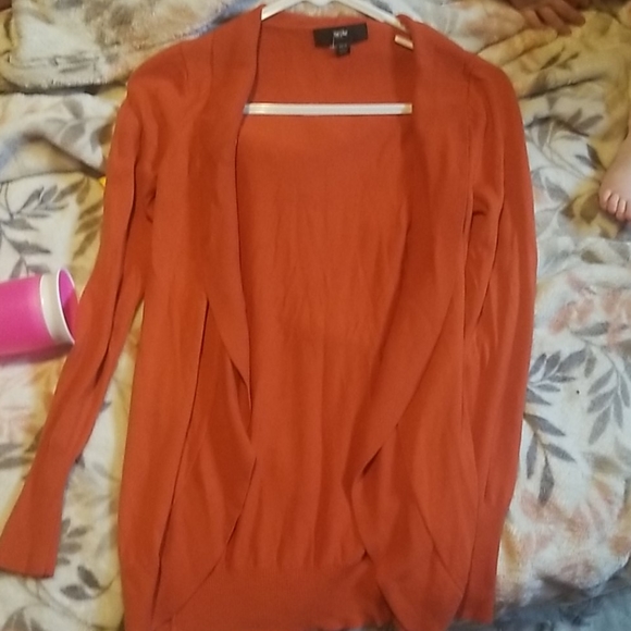 Sweater - Picture 1 of 4